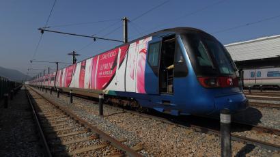 Outstanding Campaign Showcases Jcdecaux Transport